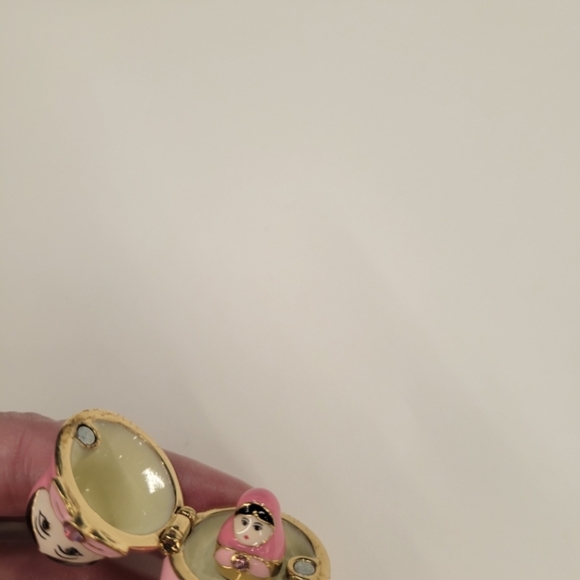 Kate Spade Pink and Gold Matryoshka Ohhh LALA Doll Ring NwT Sz5 - Picture 2 of 3